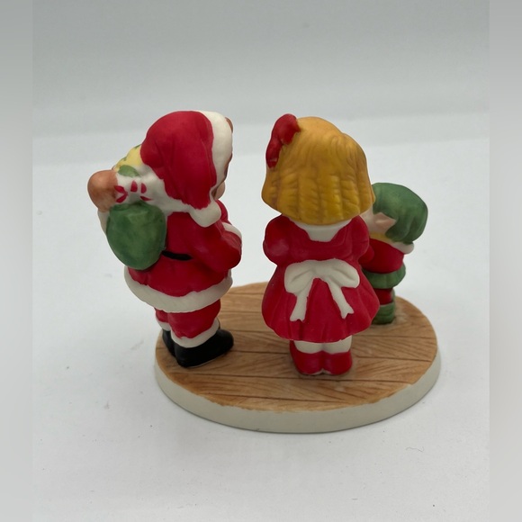 Vintage Campbell Soup Kids with Elf Christmas Holiday Winter Ceramic Figurine 3” - Picture 4 of 6